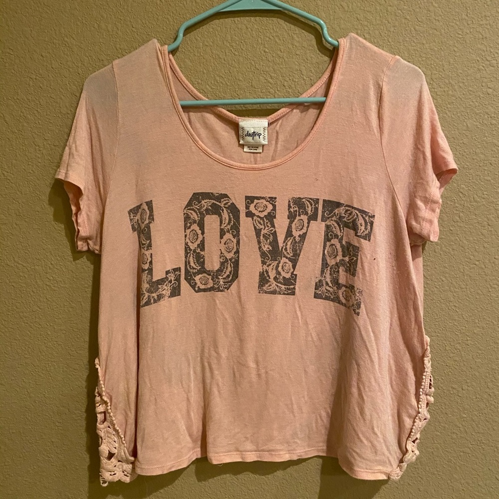 Daytrip comfy tee